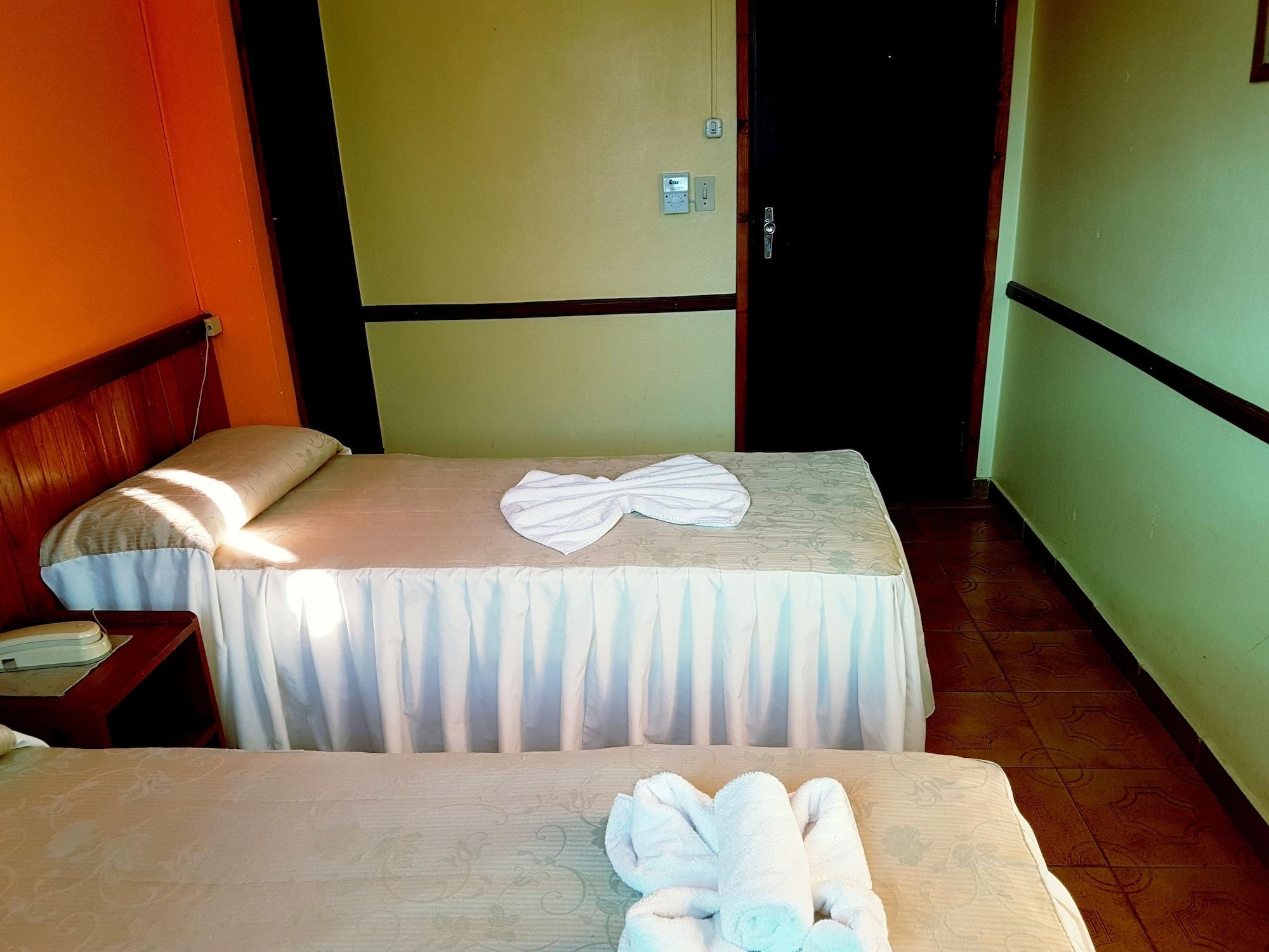Hosteria Los Helechos Puerto Iguazú Esterno foto