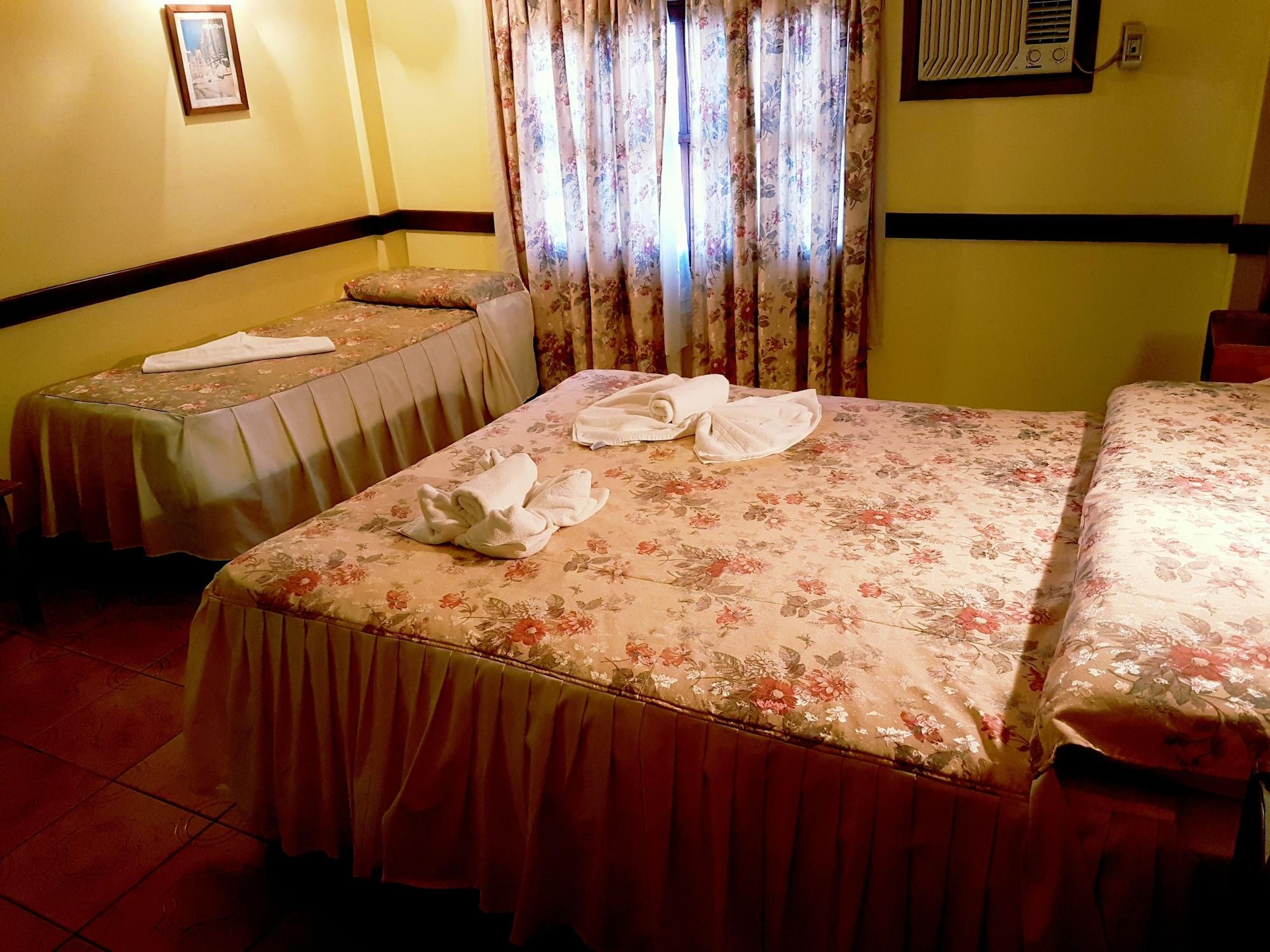 Hosteria Los Helechos Puerto Iguazú Esterno foto
