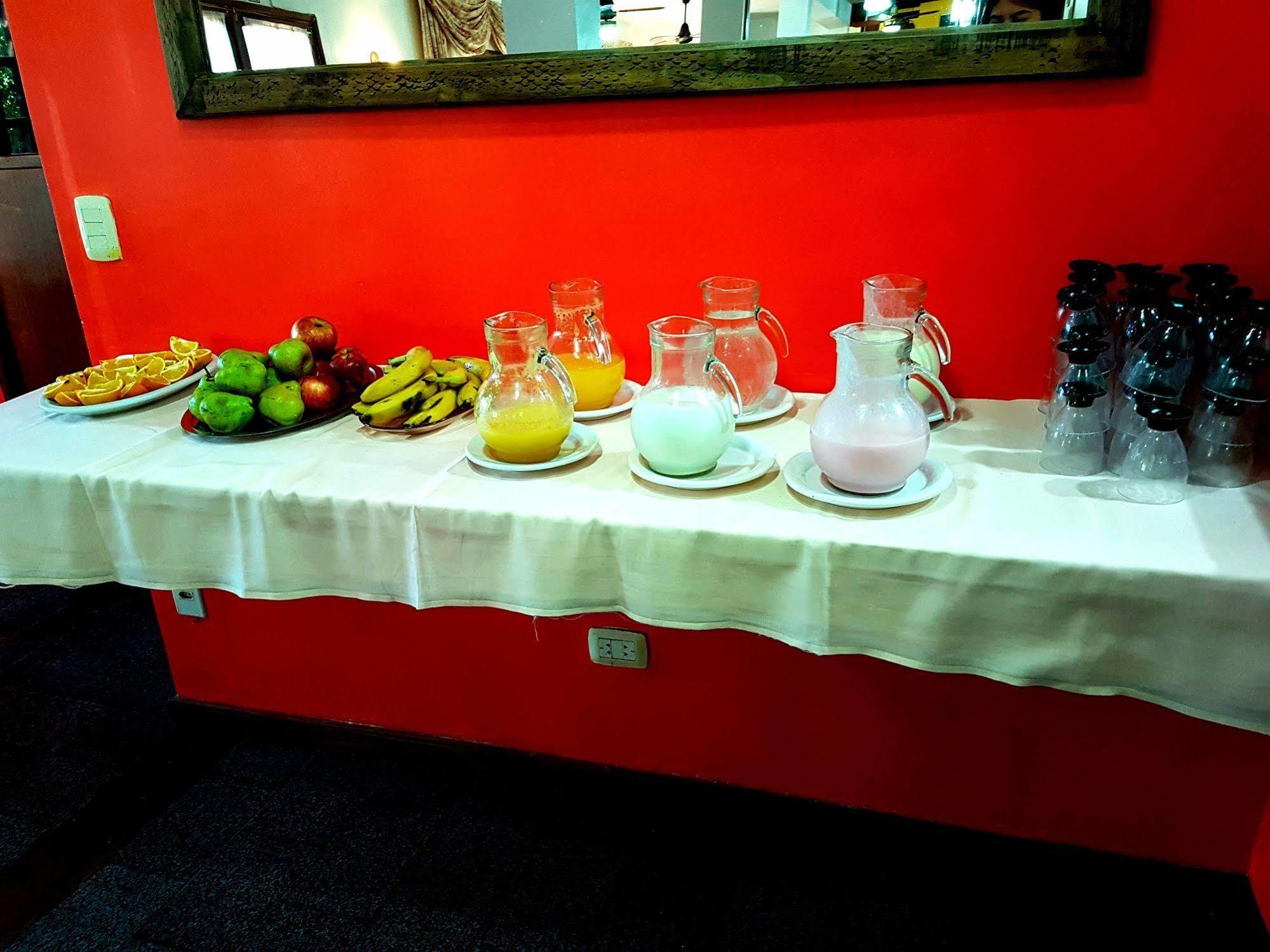 Hosteria Los Helechos Puerto Iguazú Esterno foto
